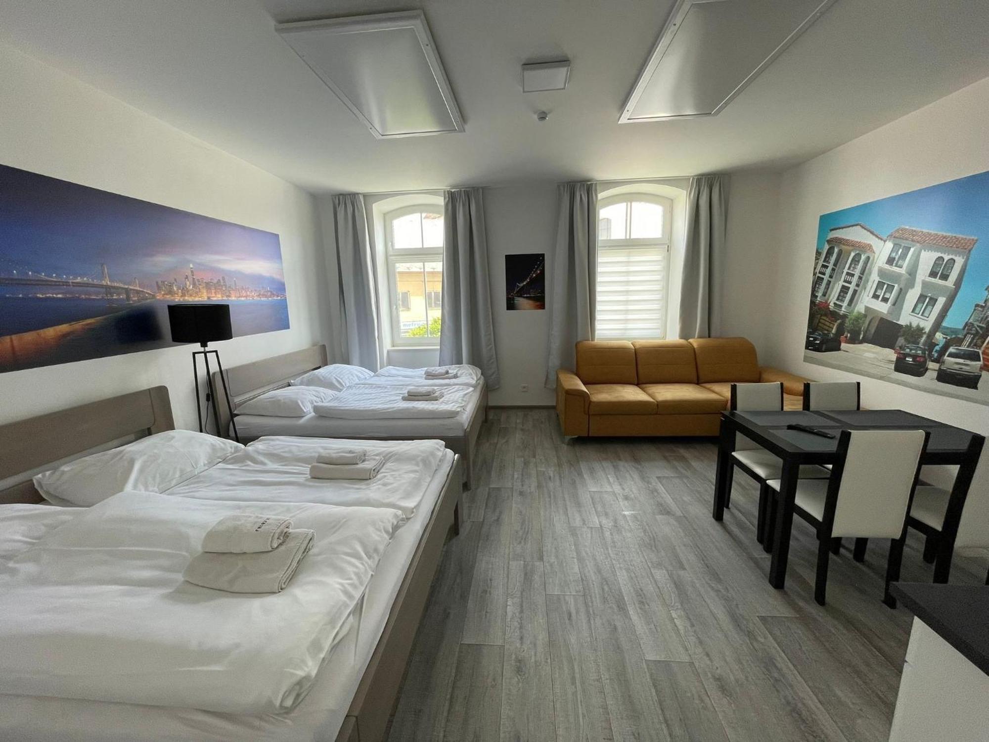 Relax21 Hotel Uhersky Ostroh Exterior foto